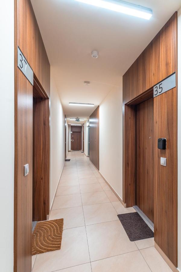 Wroclawska Comfort Apartment คราคูฟ ภายนอก รูปภาพ
